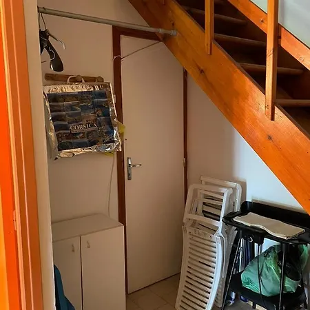 度假居 Maison Au Bord De La Mer 波吉奥· 梅扎纳