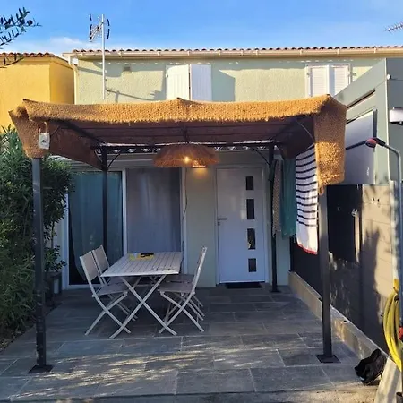Dom wakacyjny Maison Au Bord De La *